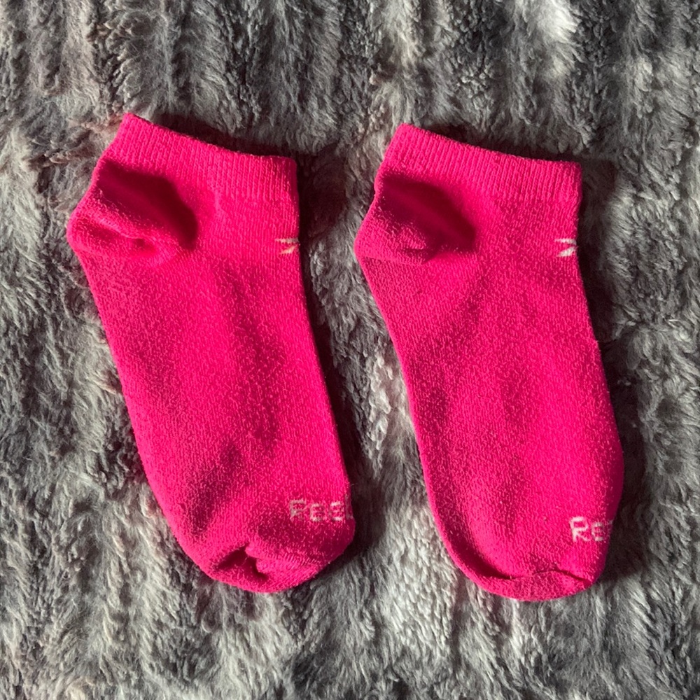 Reebok Solid Hot Pink Ankle Socks For Women’s Shoe Size 7-10